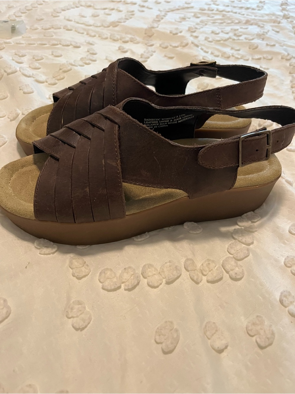 Bass sandals